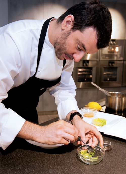 The chef at work (Photo by Carol Chan)